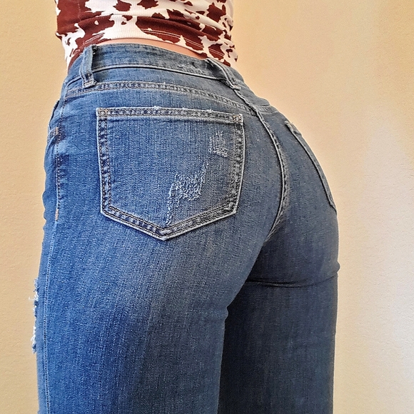 Willow & Root Ultra High Rise Mom Fit Ankle Skinny Jeans - Picture 2 of 2